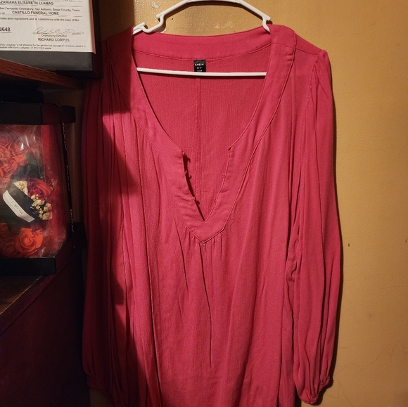 Plus Size Tops - Picture 3 of 8